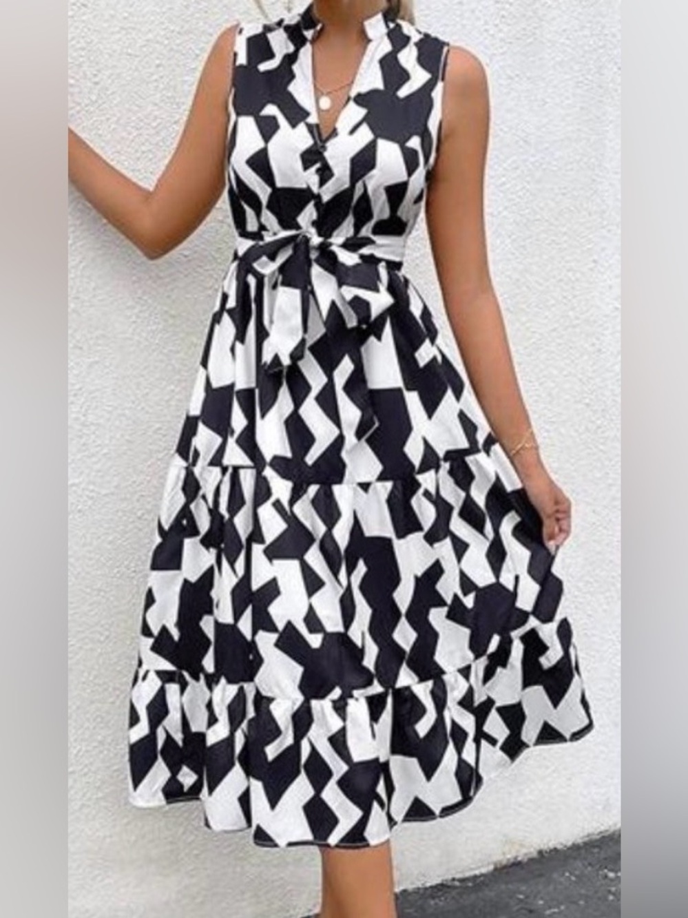 SHEIN Sleeveless Black & White Geometric Tie-Waist Midi Dress